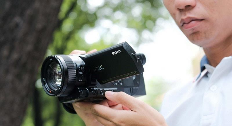 Giáo viên sẽ phải tự mình làm video học tập