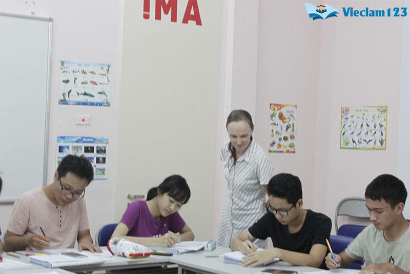 trung tâm tiếng Anh cho sinh viên