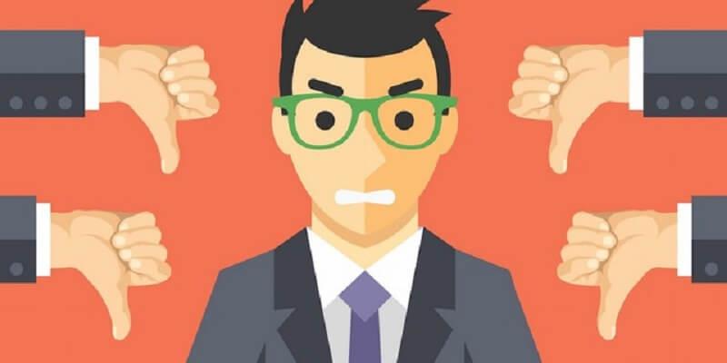 Bạn sẽ làm gì khi môi trường làm việc mới đầy khắt khe