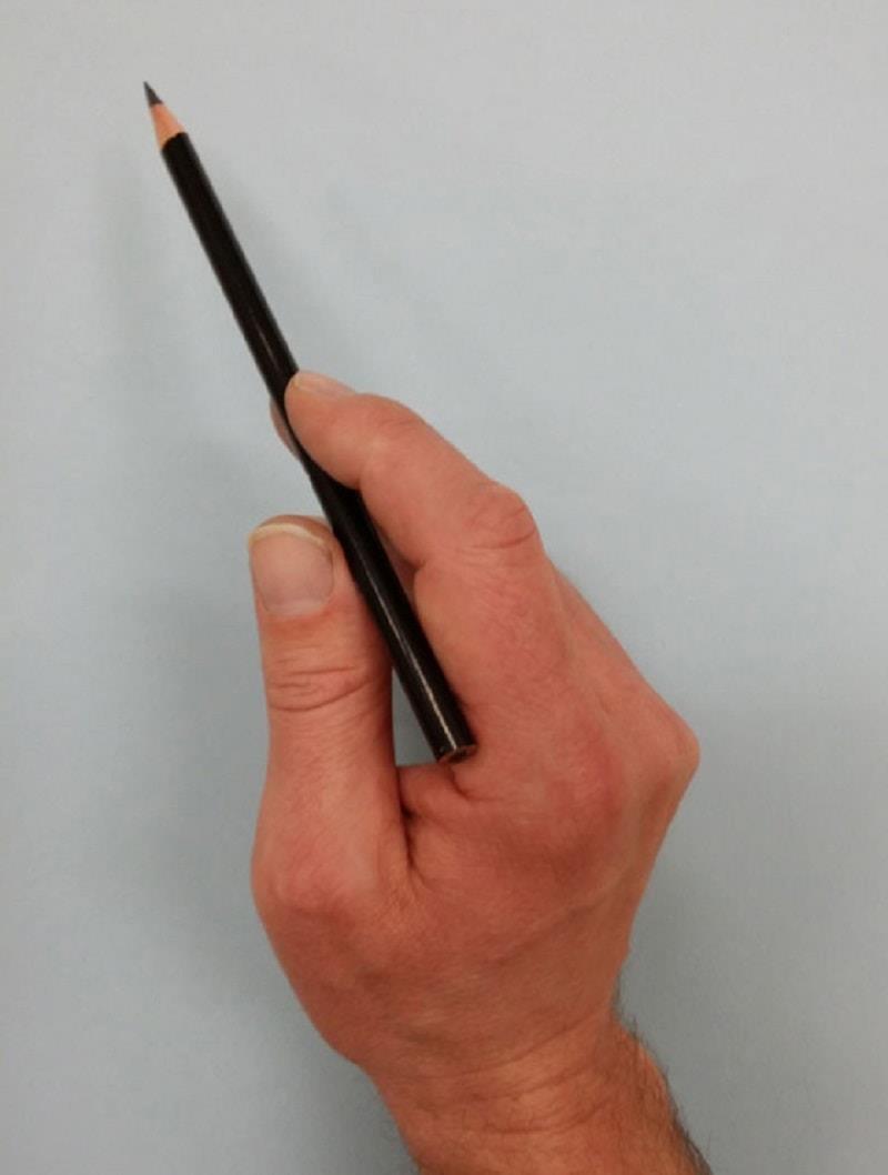 Cách cầm bút như cọ vẽ để đi nét mảnh và nhạt