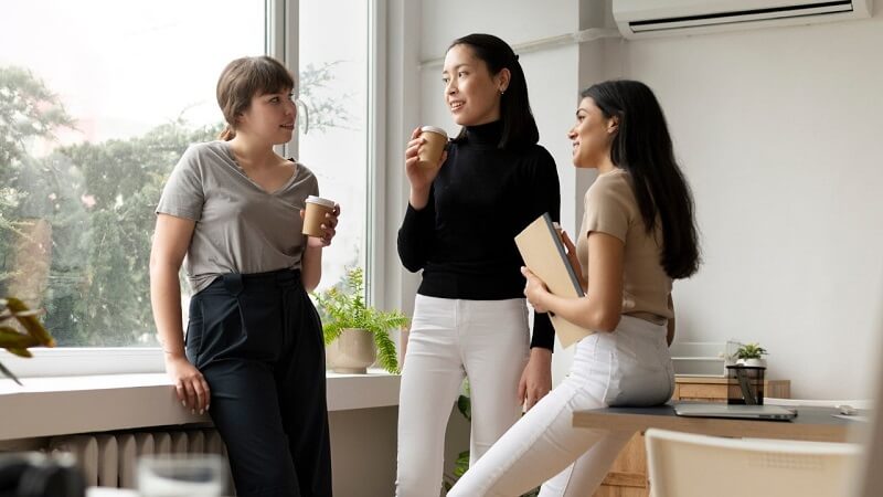 Account intern cần có kỹ năng giao tiếp tốt