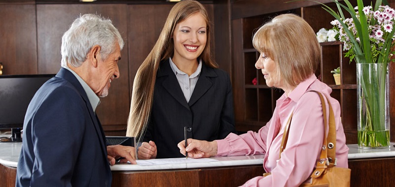 Có kiến thức chuyên môn và nghiệp vụ khách sạn