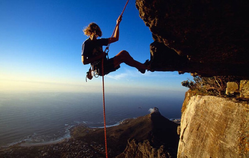 Lợi ích khi tham gia abseiling