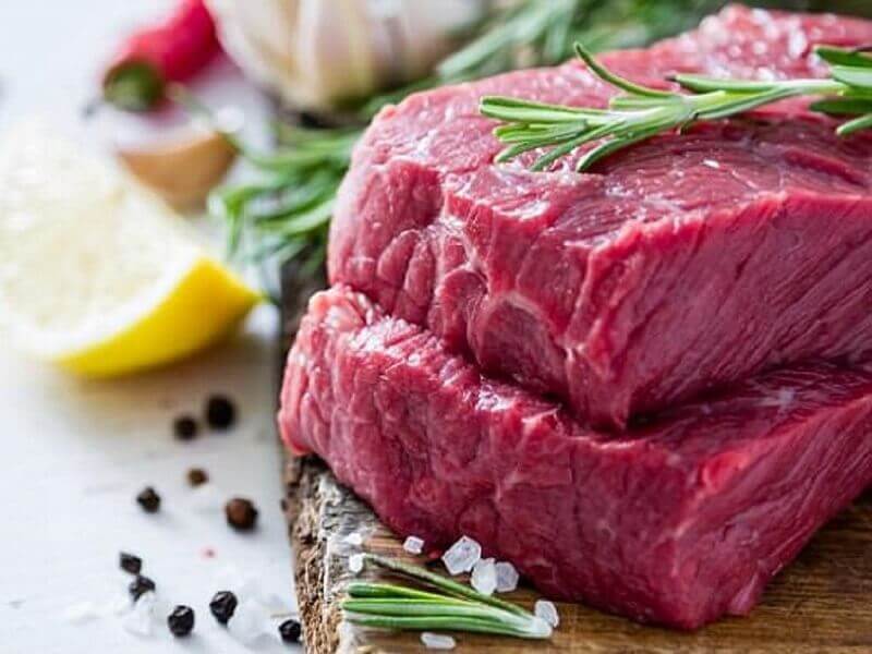 Ăn quá nhiều thịt đỏ khiến cholesterol trong cơ thể tăng cao