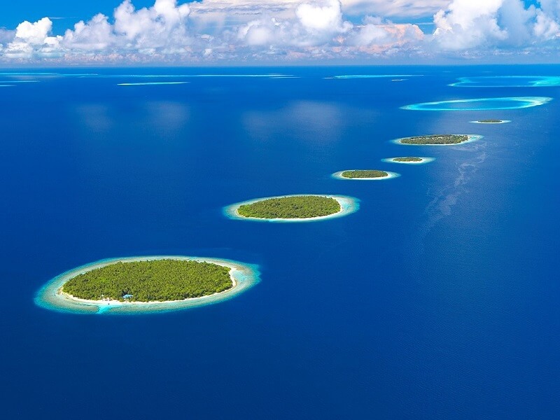 Đảo Baa Atoll ở phía nam Maldives