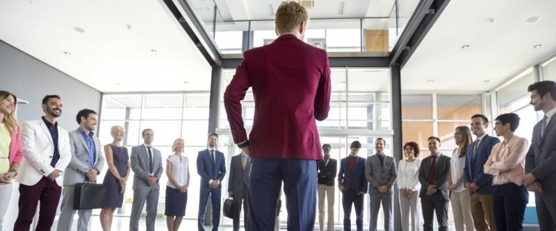 Với vai trò là Cửa hàng trưởng, bạn làm gì để thúc đẩy nhân viên