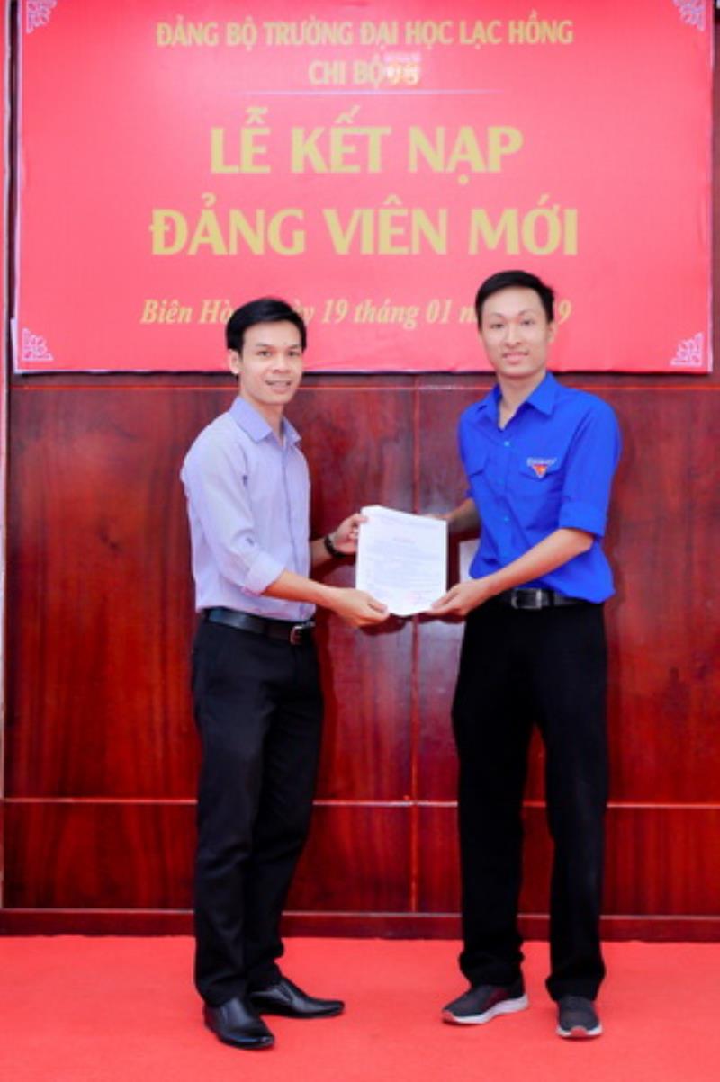 Phần chính biên bản kết nạp Đảng viên mới