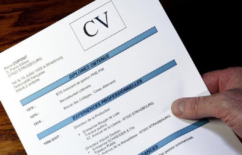 Cách viết CV xin việc bằng tay