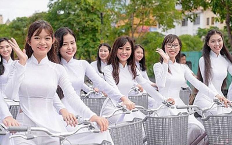 Cách viết mở đầu đơn xin việc cho sinh viên sư phạm
