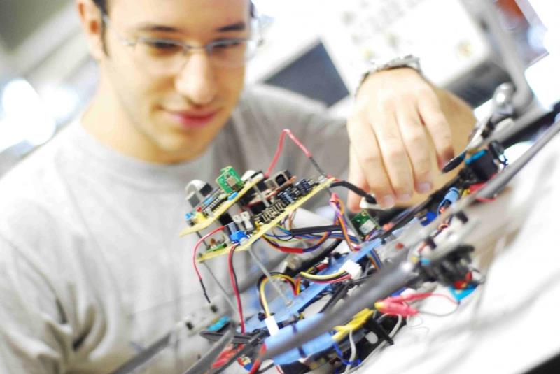 Mục tiêu nghề nghiệp nhân viên bảo trì điện viết thế nào