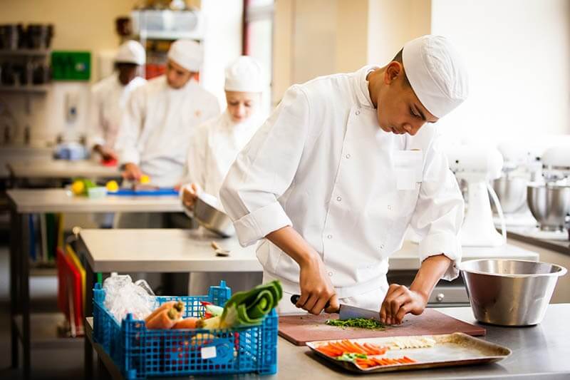 Cách viết phần thân trong đơn xin việc nấu ăn