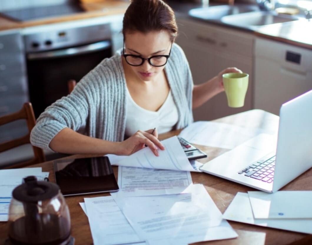 Cam kết bàn giao hoặc hoàn thiện công việc