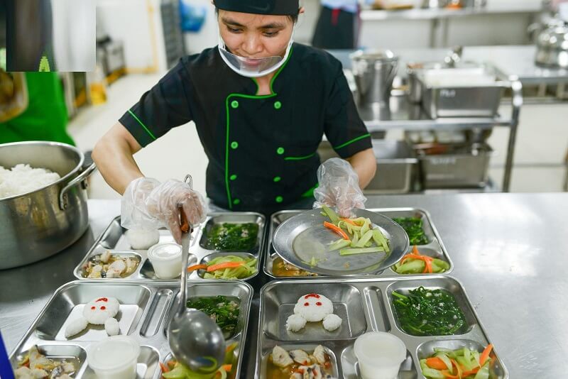 Hiểu gì về nghề cấp dưỡng mầm non