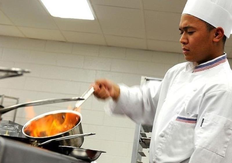 Chế biến món ăn theo yêu cầu