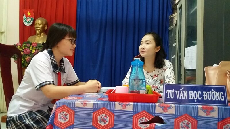 Cần có chuyên gia phụ trách việc tư vấn tâm lý học đường