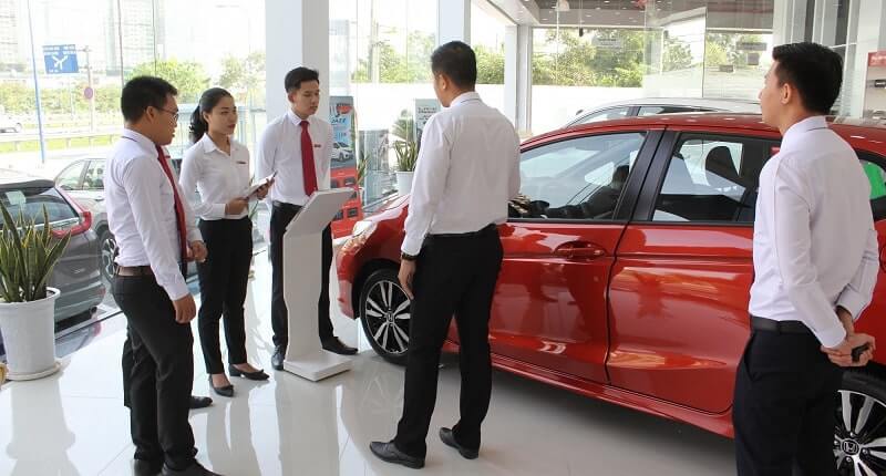 Làm việc trong môi trường chuyên nghiệp