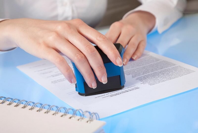 Giấy tờ hồ sơ công chứng phải còn thời hạn sử dụng