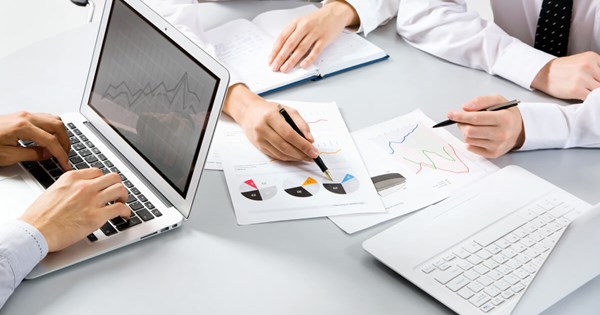 Tỷ lệ giữa số dư đảm phí cùng với doanh thu của một công cụ