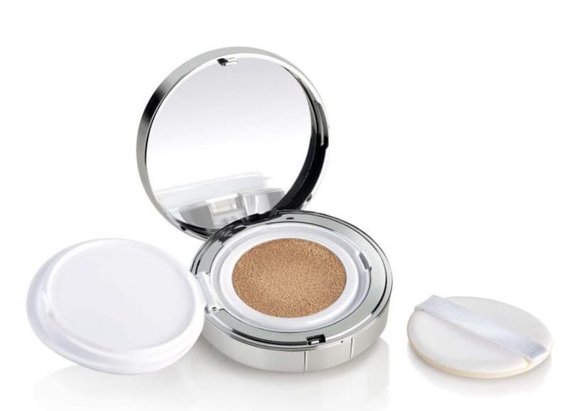 Cushion giúp bạn che phủ quầng thâm dưới mắt hiệu quả