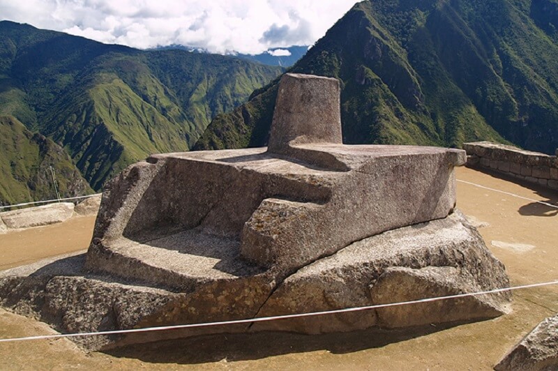 Đá buộc Mặt Trời ở Machu Picchu