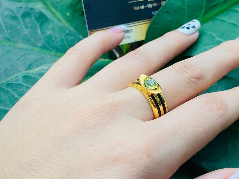 Đặc tính của vàng ý