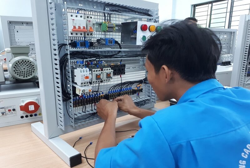 Đào tạo chuyên ngành tự động hóa