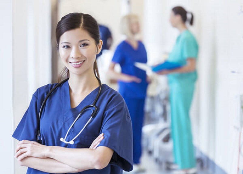 Điều dưỡng và y tá giống nhau không