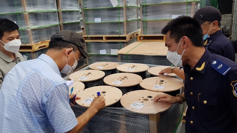 Hàng hóa là đối tượng của giám sát hải quan