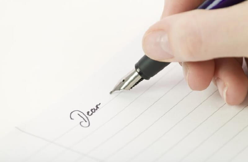 Chú trọng vào thông tin cá nhân trong phần đầu