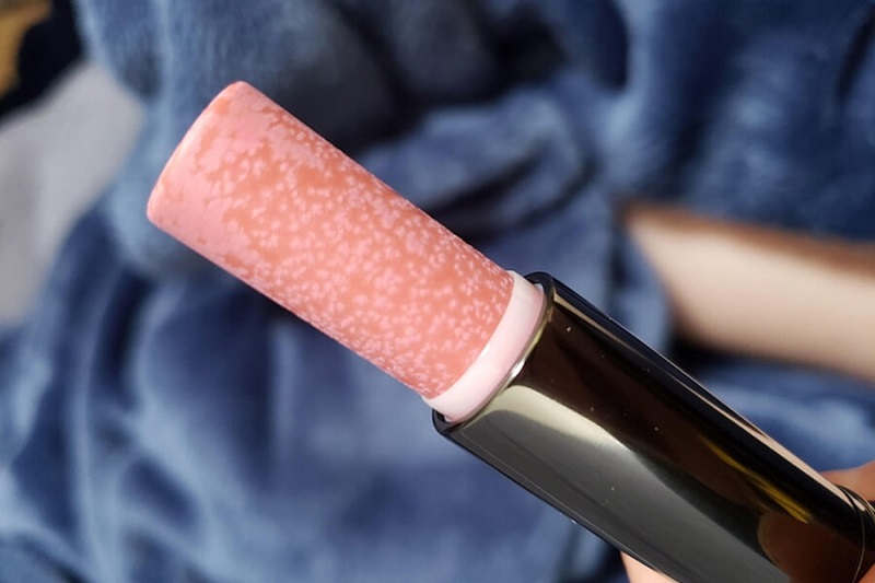 Son bị biến đổi màu