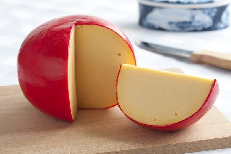 Edam Cheese càng để càng lâu thì sẽ càng cứng