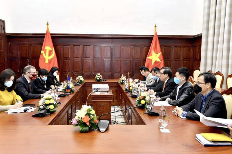 Quan hệ với Việt Nam