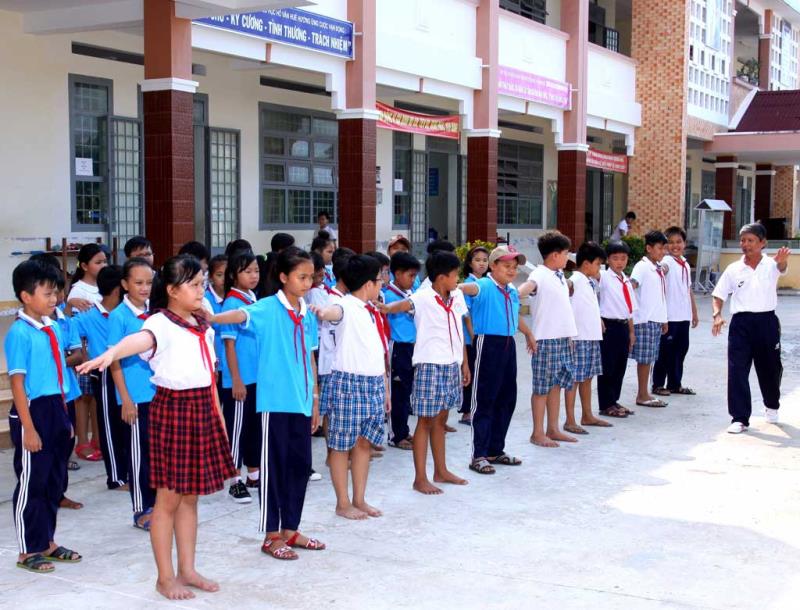 Ghi rõ người nhận lá đơn