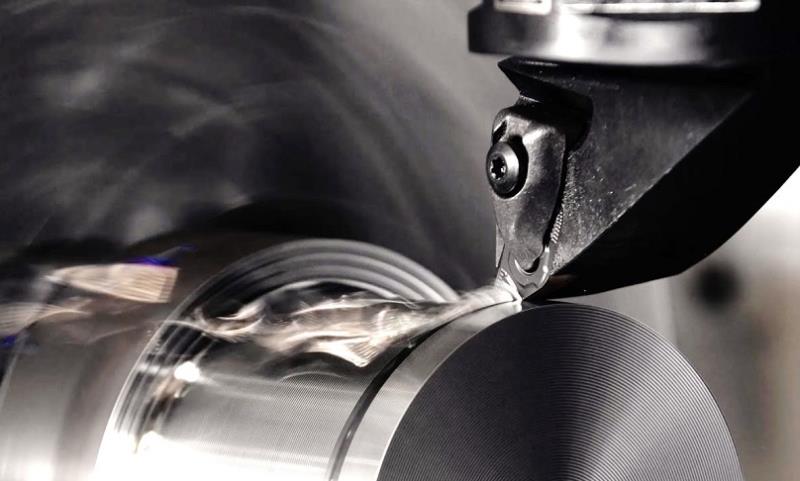 Gia công tiện được áp dụng cho sản phẩm có chi tiết nhỏ