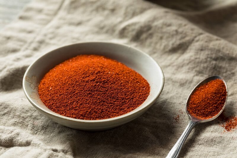 Bột Paprika có thể được sử dụng như một loại gia vị ướp thịt