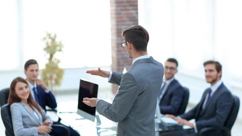 Trong mọi tình huống đều cần giữ bình tĩnh