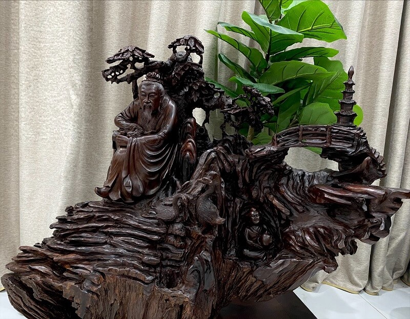 Gỗ trắc đen có độ quý hiếm cao hơn gỗ trắc đỏ