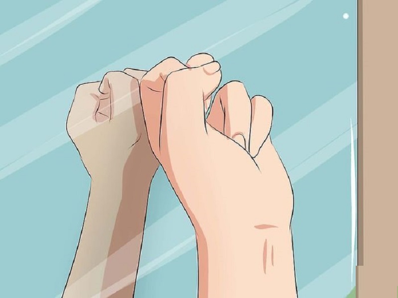 Gõ vào gương và nghe âm thanh