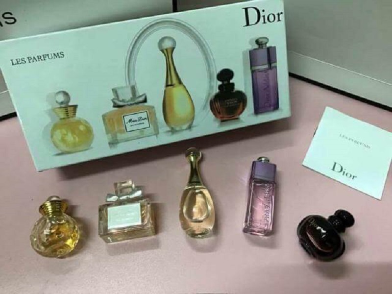 Nước hoa xách tay