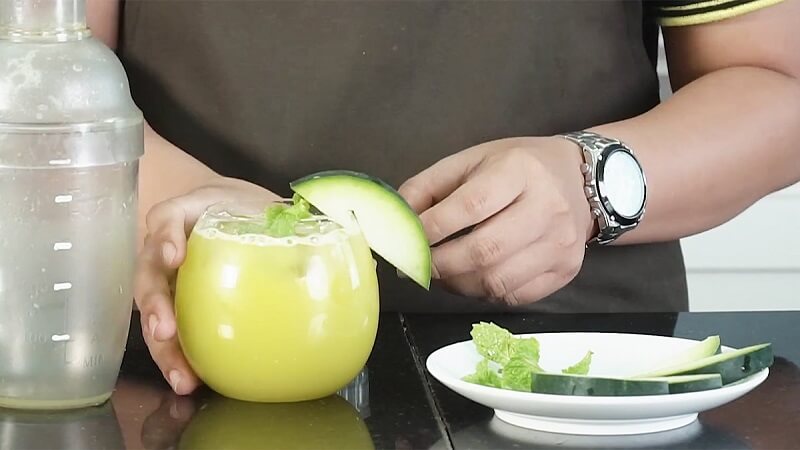 Uống nước ép bí đao đúng cách