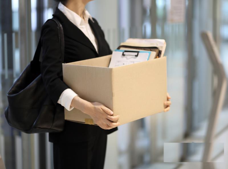 Miễn nhiệm có những hệ quả gì?