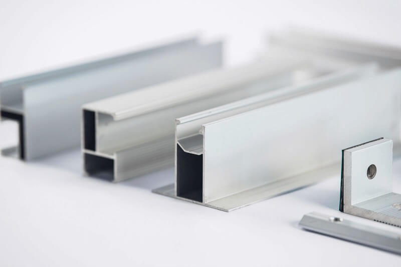 Hình dạng của kim loại có ảnh hưởng đến độ dẫn điện