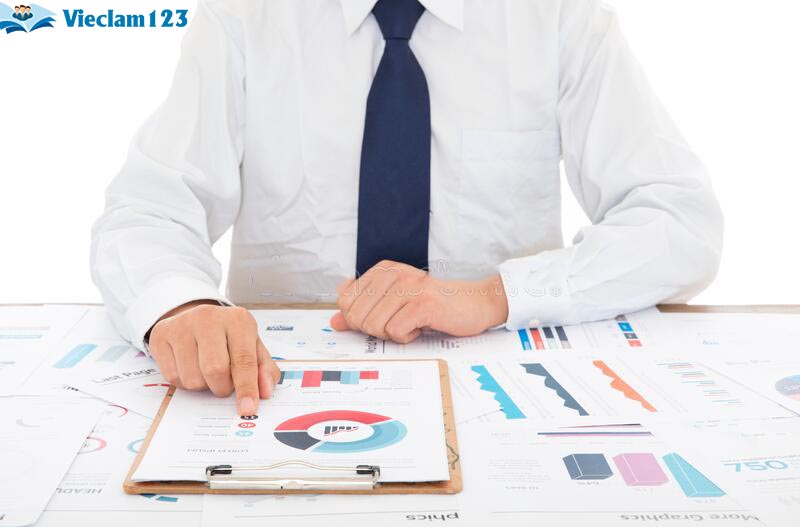 Liệt kê các hoạt động, dự án đã tham gia liên quan đến ngành tài chình