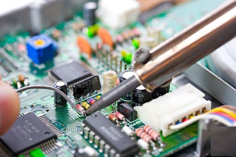 Tìm hiểu về học nghề sửa chữa điện tử