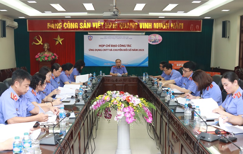 Chú ý nộp học phí đúng hạn