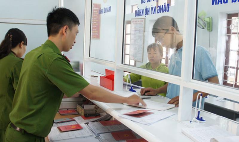 Kê khai chính xác thông tin của trẻ và bố mẹ