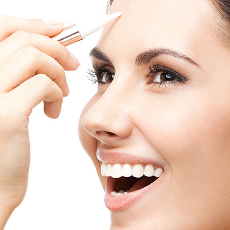 Kem che khuyết điểm dạng thỏi