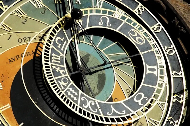 Con số 9 đại biểu cho cả khuynh hướng tích cực và tiêu cực