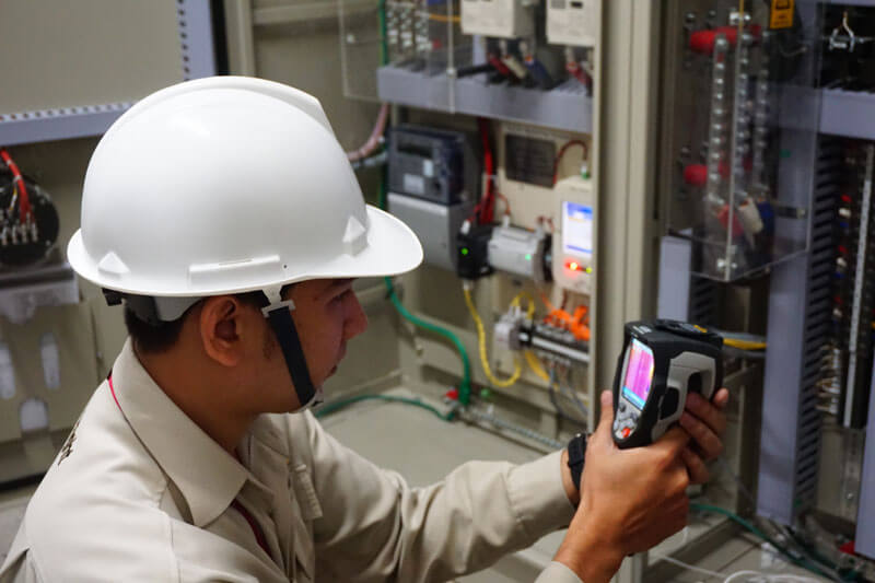 Kiểm tra và bảo dưỡng máy móc định kỳ