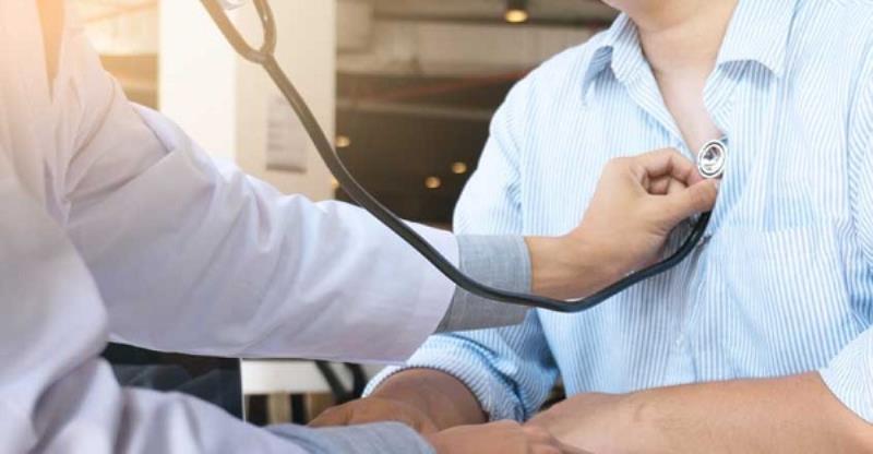 Kiểm tra thể lực và khám lâm sàng